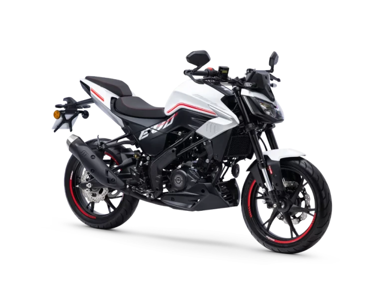 med_fit_macbor-nueva-shifter-125-evo-vista-3-4-derecha-blanca.webp